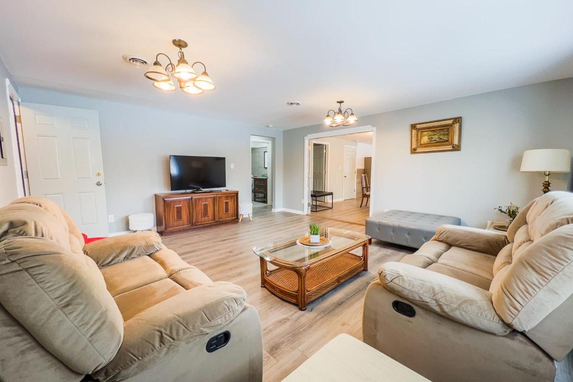 Large 6Br, 6 Bath In The City Of Niagara Falls Extérieur photo