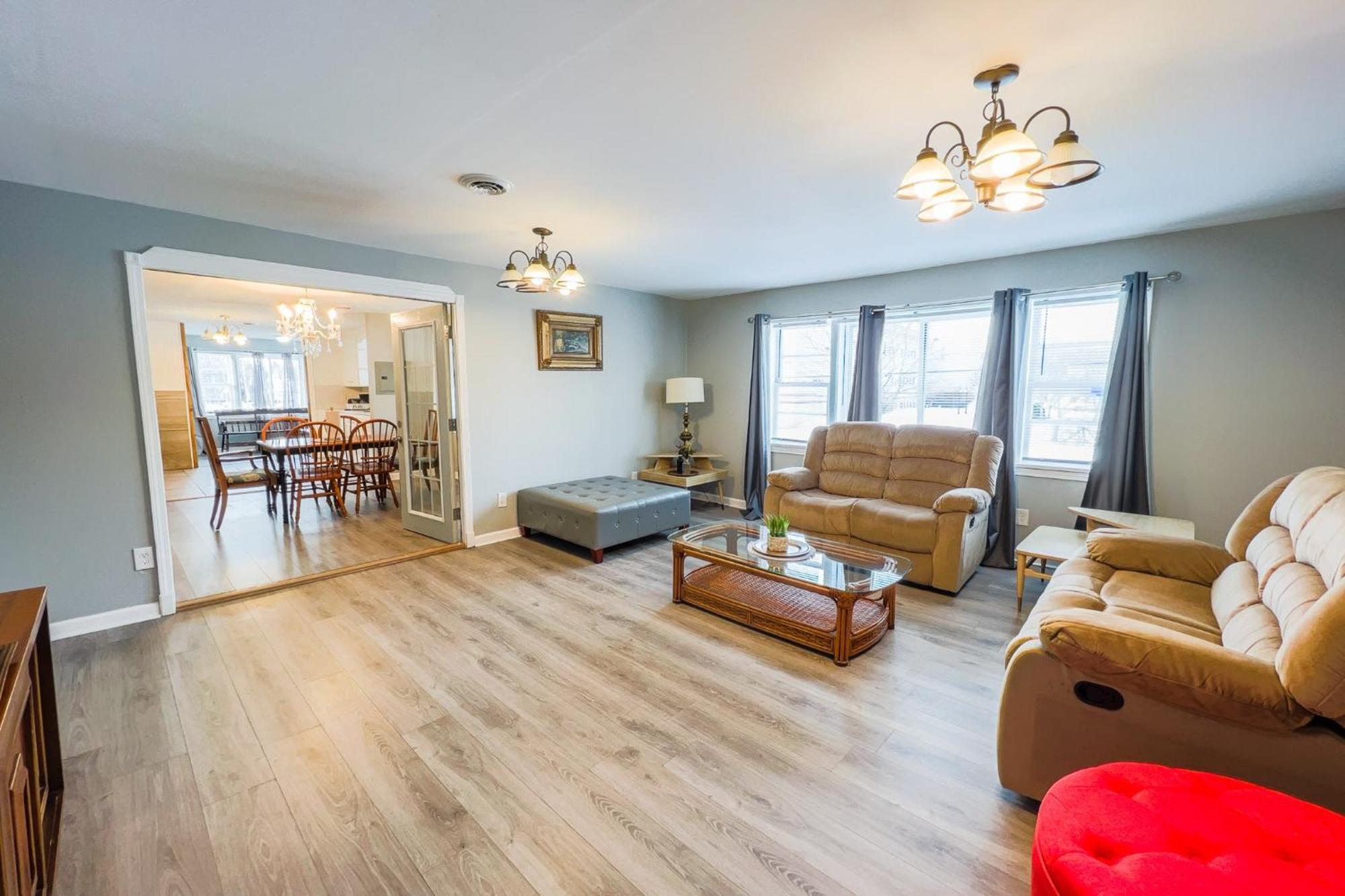 Large 6Br, 6 Bath In The City Of Niagara Falls Extérieur photo