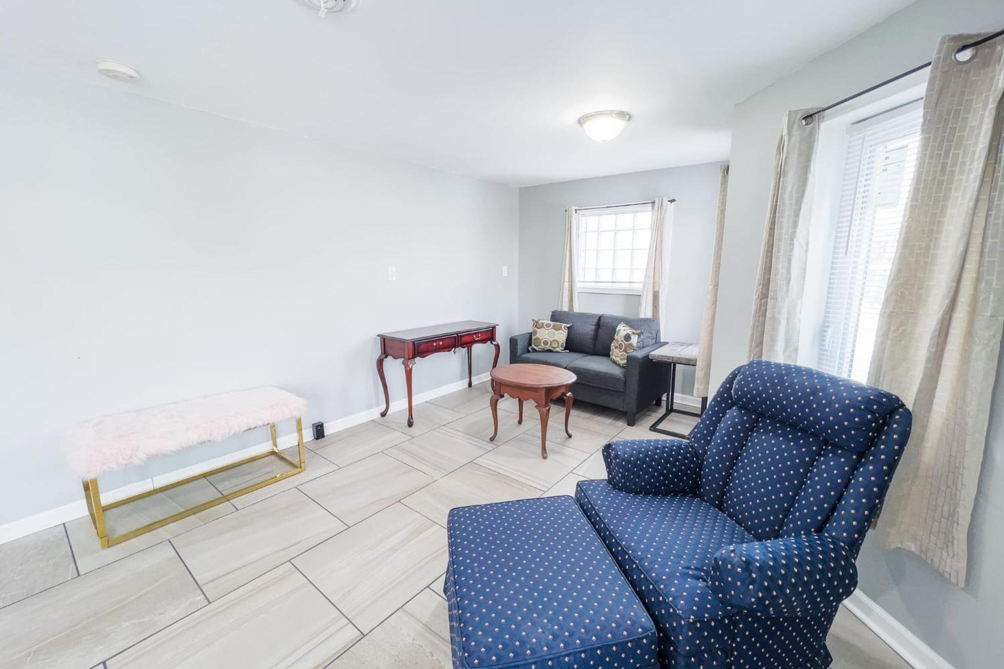 Large 6Br, 6 Bath In The City Of Niagara Falls Extérieur photo