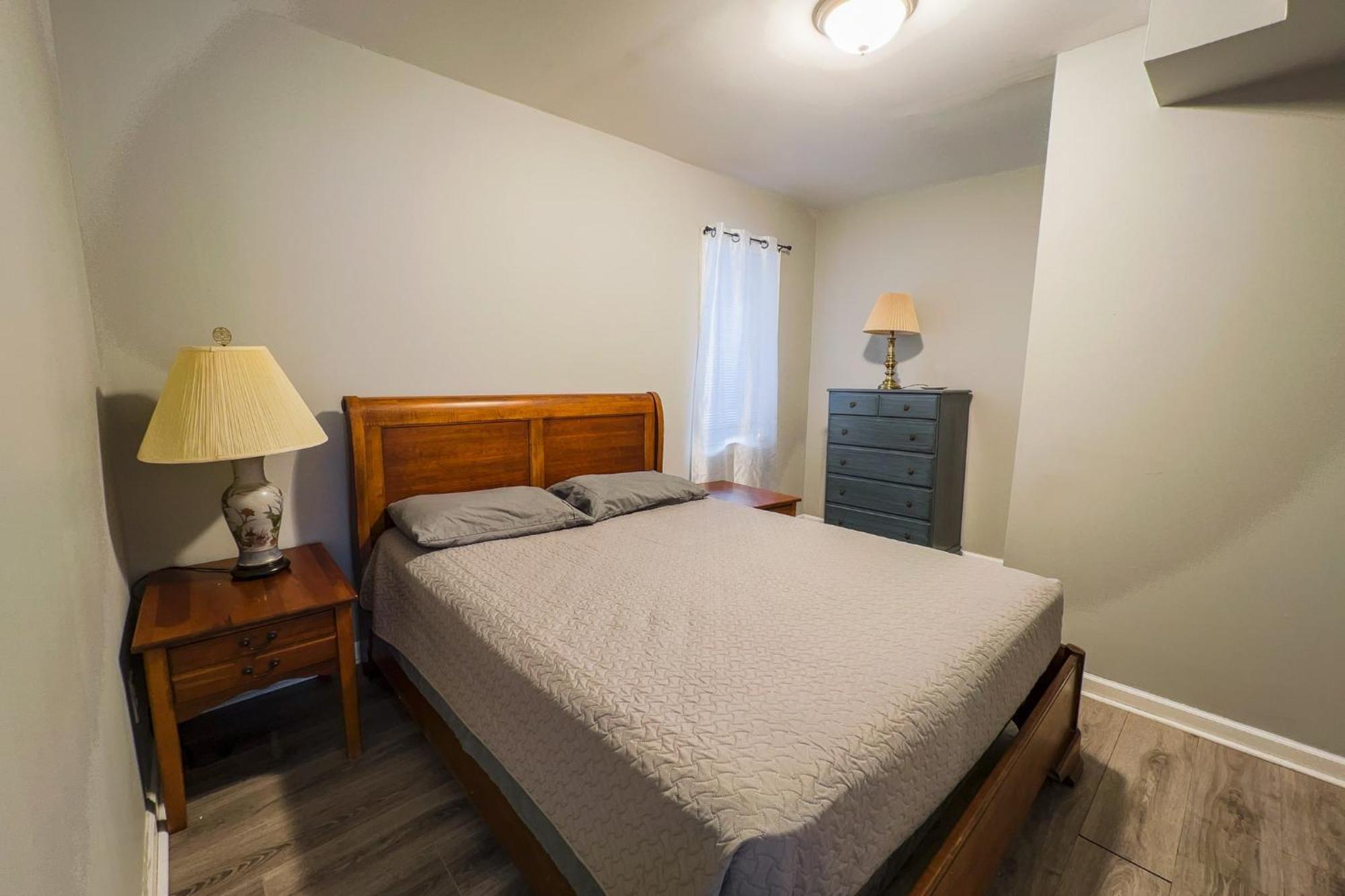 Large 6Br, 6 Bath In The City Of Niagara Falls Extérieur photo